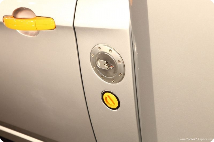 В Москве прошла презентация Ё-мобилей (11 фото)