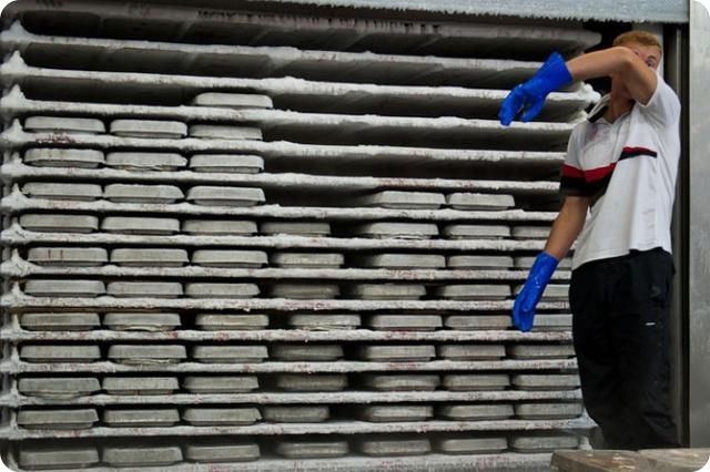 Как добывается красная икра (27 фото)