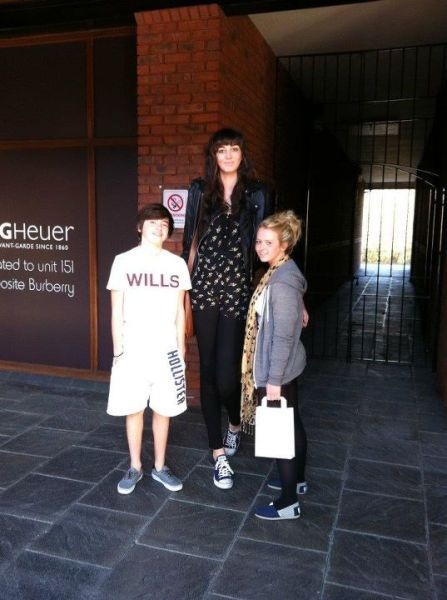 Девушки с впечатляющим ростом. Часть 2. (50 фото)