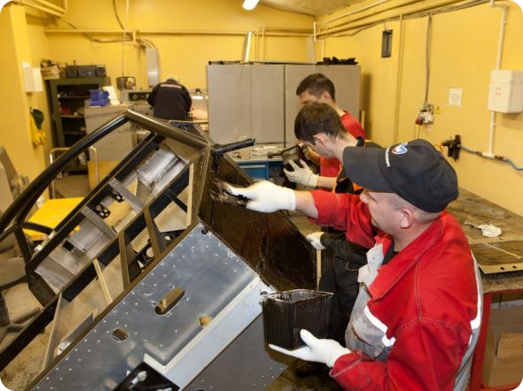 Эксклюзивный тест-драйв первого российского суперкара Marussia B2