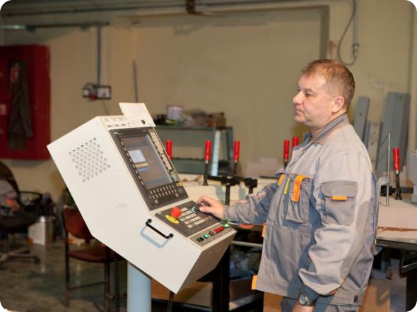 Эксклюзивный тест-драйв первого российского суперкара Marussia B2