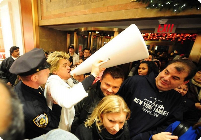 Черная пятница 2010 (22 фото + текст)