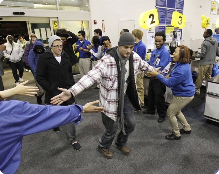 Черная пятница 2010 (22 фото + текст)