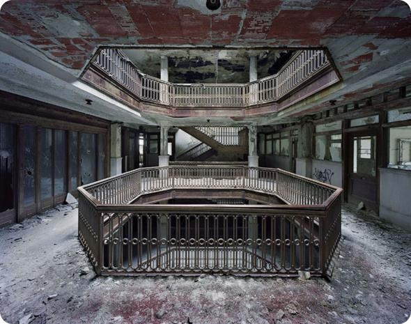 Детройт в руинах.