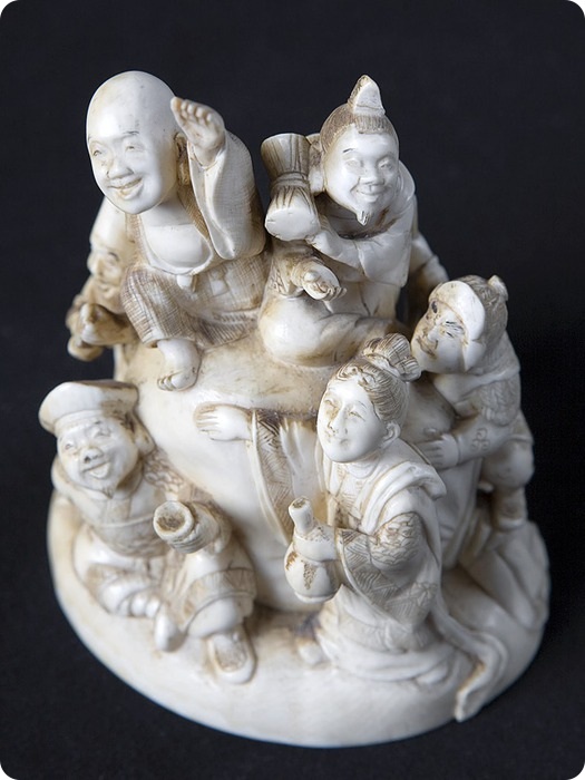 Легенды Японии в скульптуре