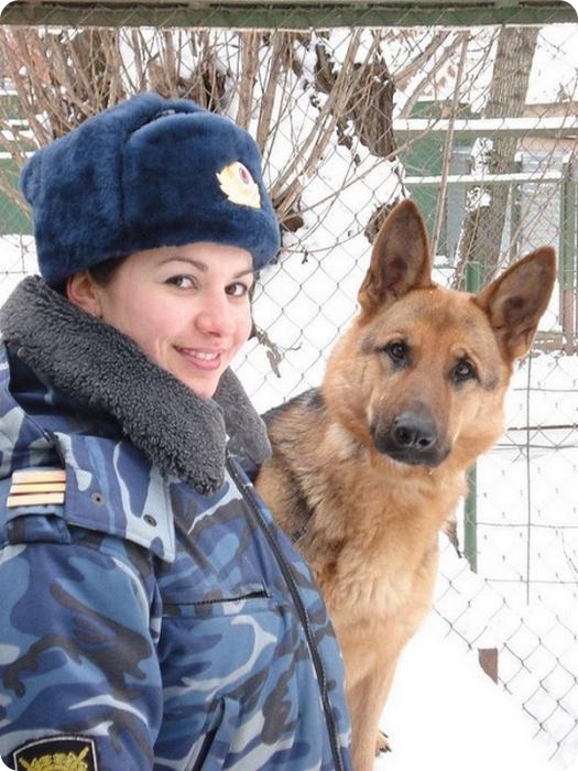 Как выглядят девушки полицейские различных стран мира