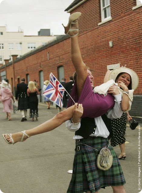 Как отдыхают английские женщины (31 фото)