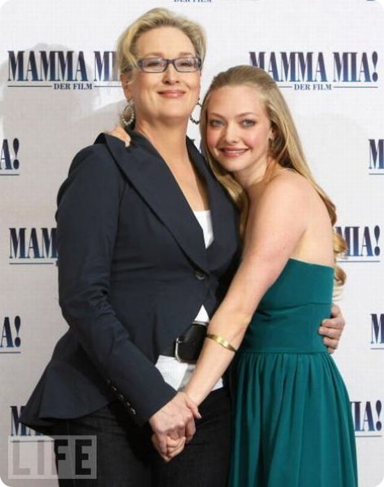 Знаменитости в очках (41 фото)