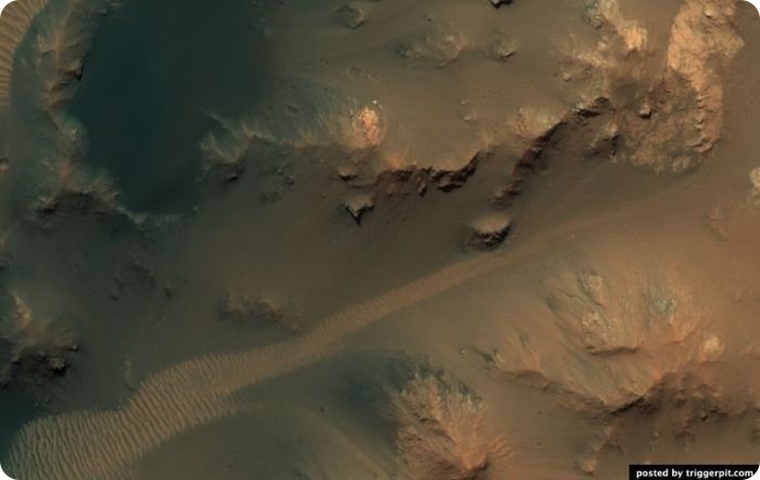 Работа Mars Reconnaissance Orbiter на орбите планеты (43 фото)
