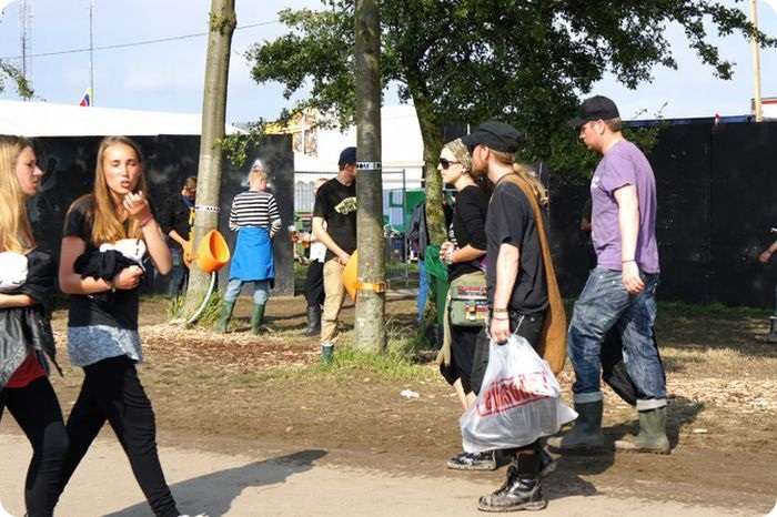 Туалеты на деревьях (8 фото)