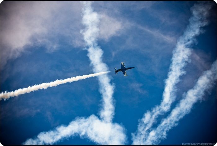 Пилотажная группа Русь в небе