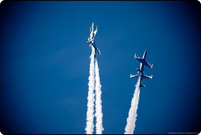 Пилотажная группа Русь в небе
