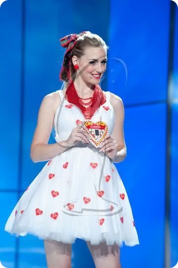 Мисс Вселенная - национальные костюмы 2011 (88 фото)