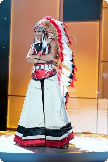 Мисс Вселенная - национальные костюмы 2011 (88 фото)