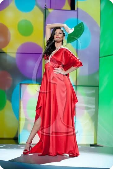 Мисс Вселенная - национальные костюмы 2011 (88 фото)