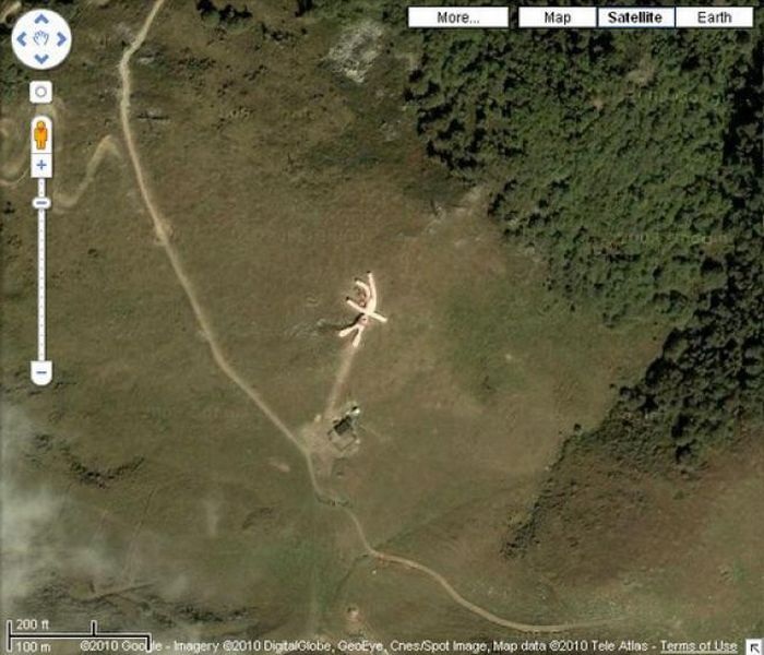 Прикольные места на планете, которые можно рассмотреть на Google Earth (20 фото)