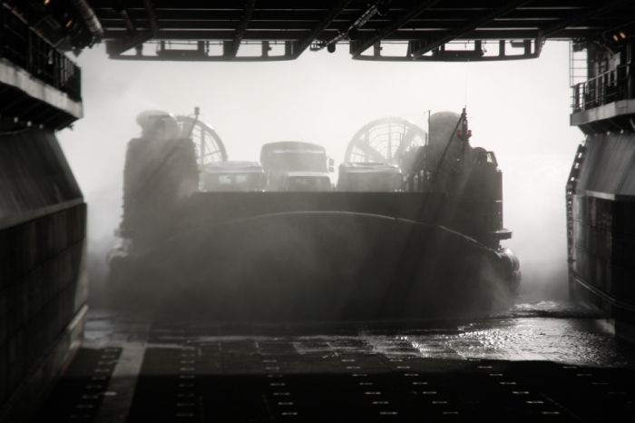Десантный катер LCAC (28 фото)