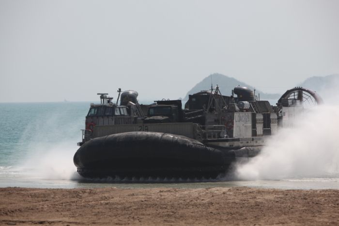 Десантный катер LCAC (28 фото)