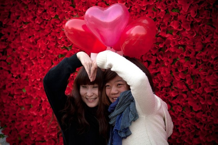 Мир отпраздновал День святого Валентина (22 фото)