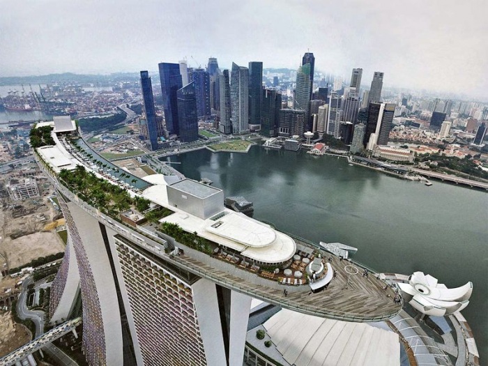 Отель Marina Bay Sands, бассейн под облаками (35 фото)