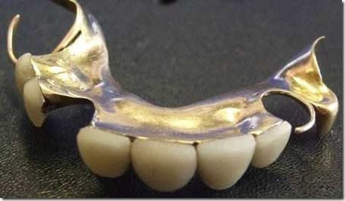 Странные вещи продаются на Ebay (16 фото)