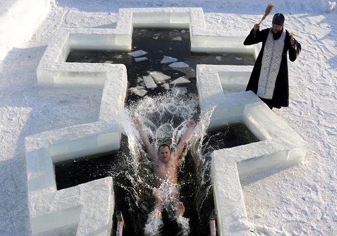Сцены из жизни разных стран в январе 2013