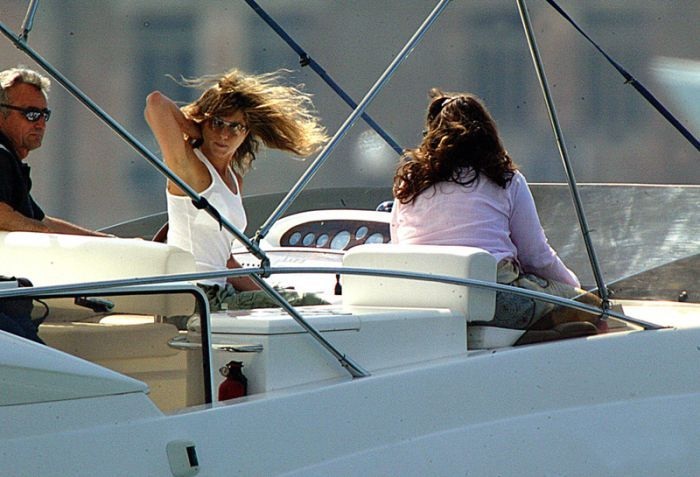 Эксклюзивные и дорогие подарки среди знаменитостей (9 фото)