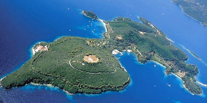 Эксклюзивные и дорогие подарки среди знаменитостей (9 фото)