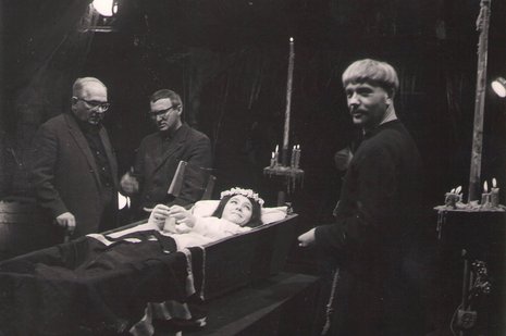 Советское кино с необычного ракурса (21 фото)