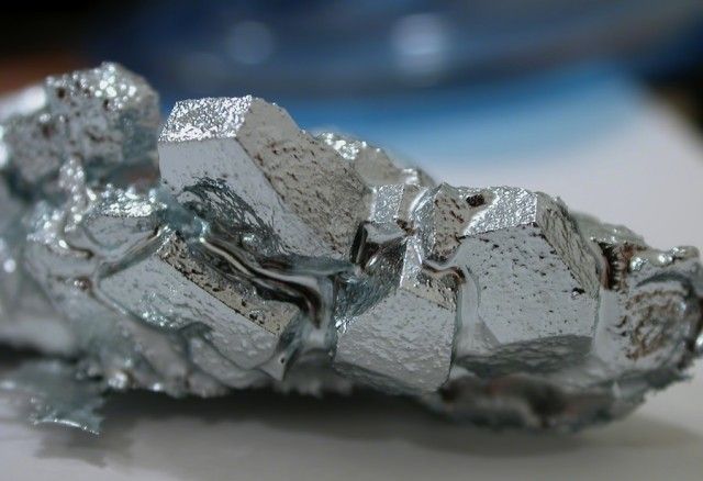 Удивительные вещества (7 фото + 8 видео)