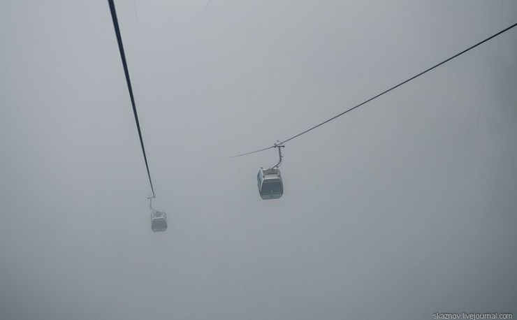 Подъемник к Северному пику горы Хуашань (15 фото)