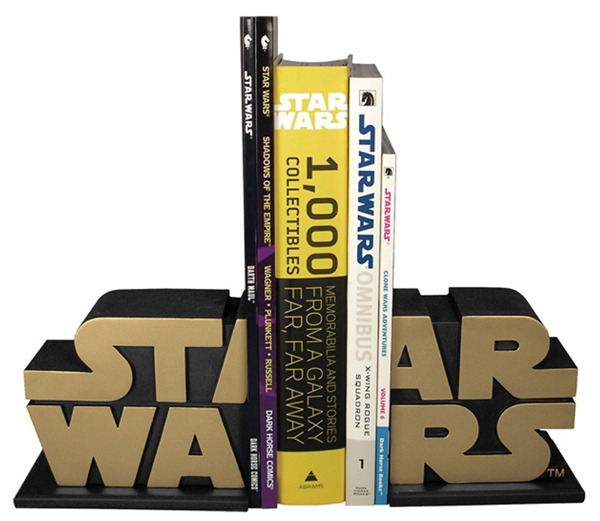 Креатив на книжной полке