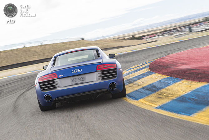 Стремление к совершенству в новой модели Audi R8