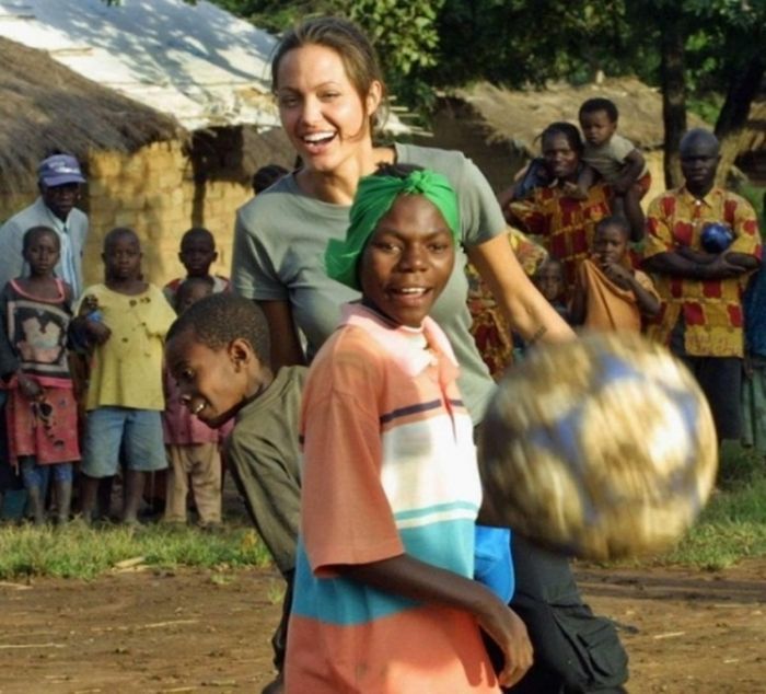 Интересные факты из жизни соблазнительной Анджелины Джоли