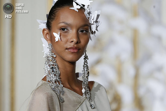 Показы культовых дизайнеров на Неделя высокой моды в Париже