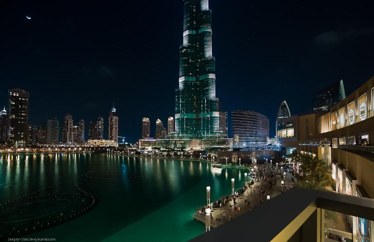 Музыкальный фонтан в Дубае (19 фото)