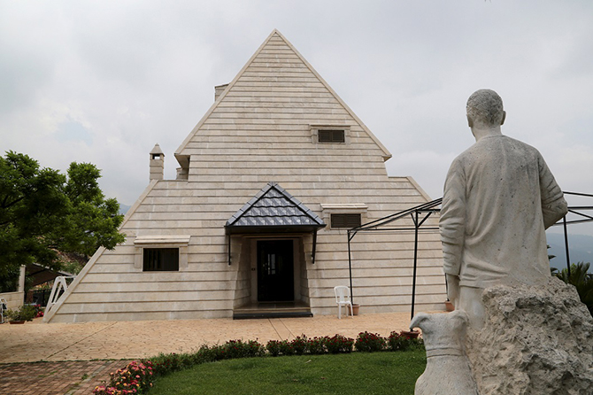 Самые необычные дома мира