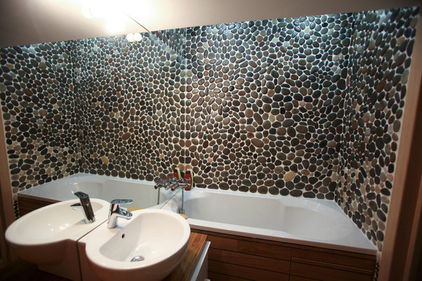 Натуральные материалы в интерьере: идеи для шикарных ванных комнат