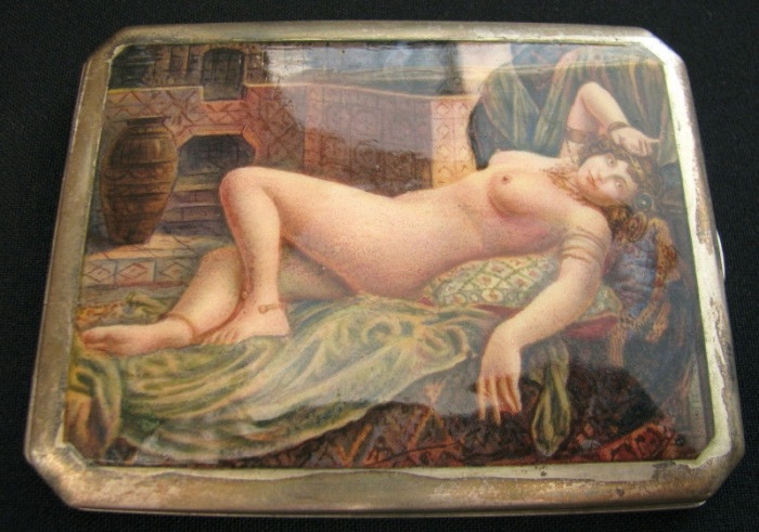 Портсигары 19-го и начала 20-го столетия с эротическими картинками (41 фото)