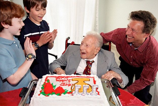 Прожили больше века (17 фото)