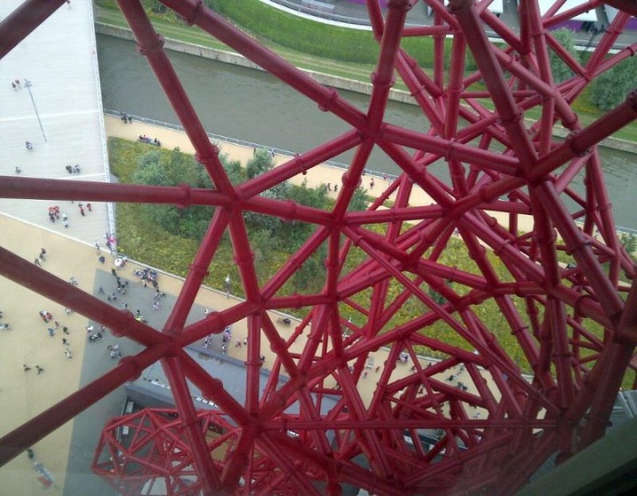 Орбита АрселорМиттал (20 фото)