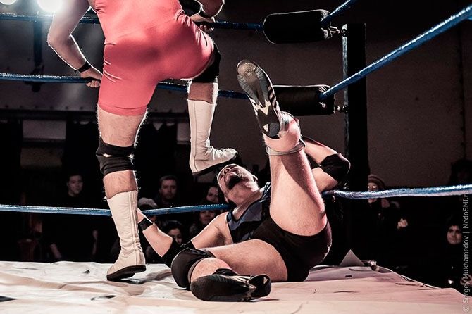 Рестлинг за кулисами (24 фото)