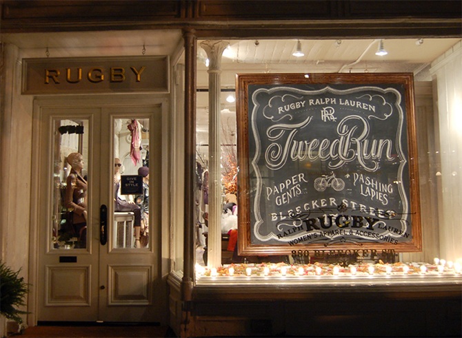 Удивительные афиши мелом от Даны Танамаши