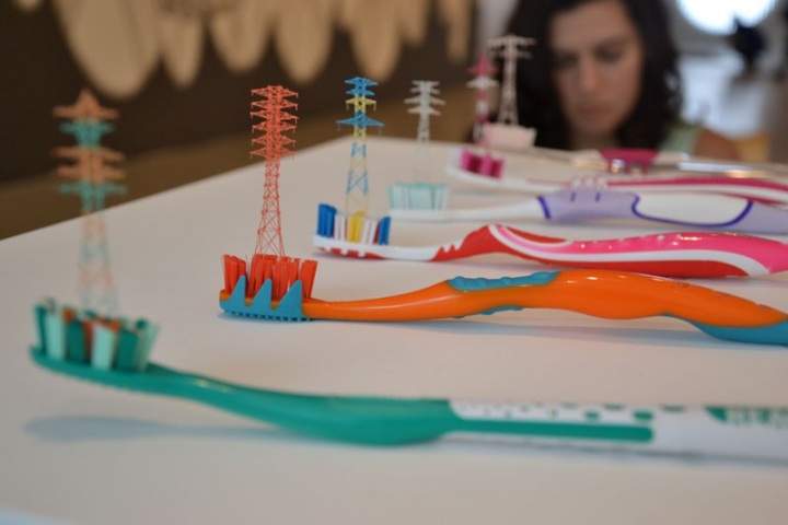 Удивительные микро-скульптуры, сделанные из повседневных вещей