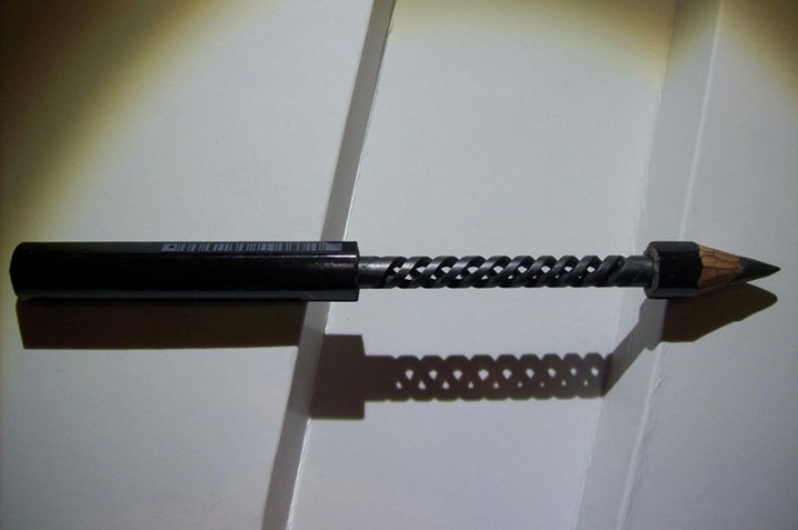 Удивительные скульптуры из карандашей