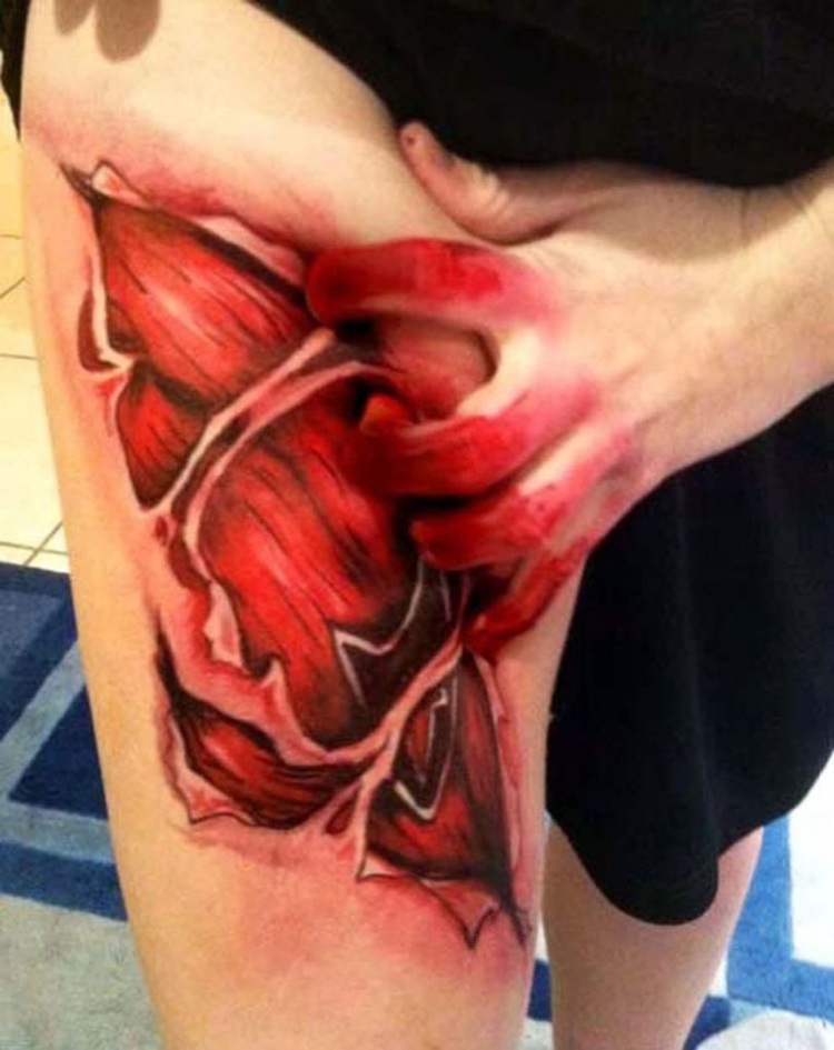 Ноги в качестве холста