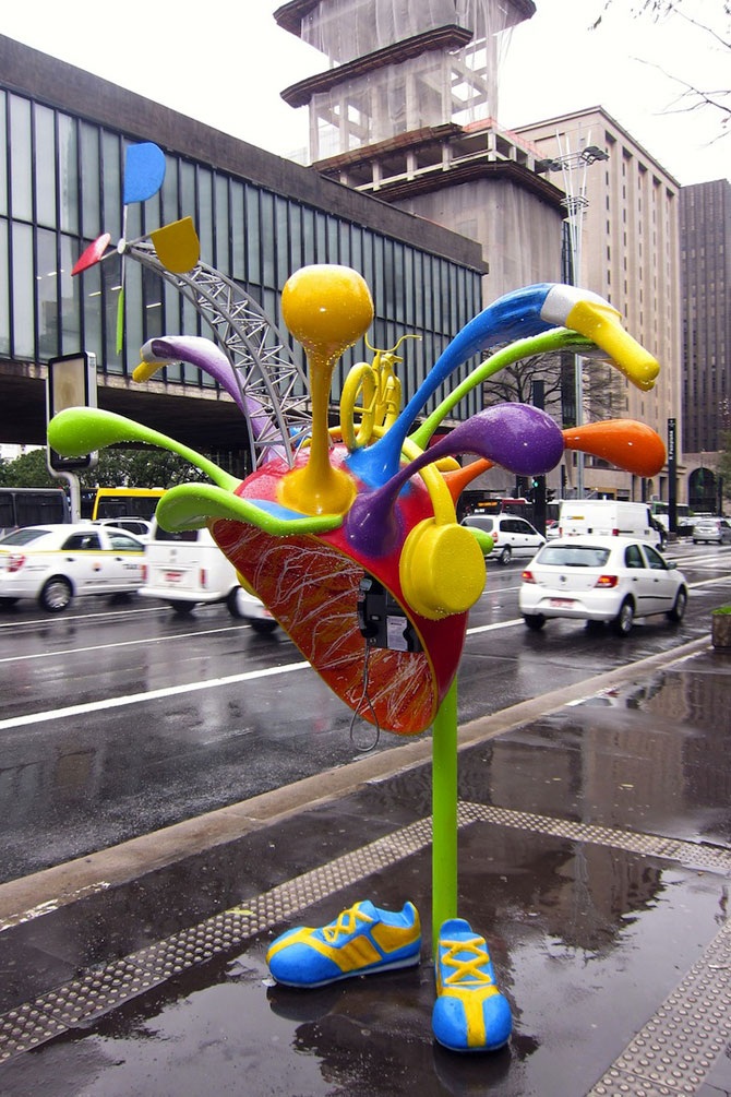 Парад таксофонов в Сан-Паулу