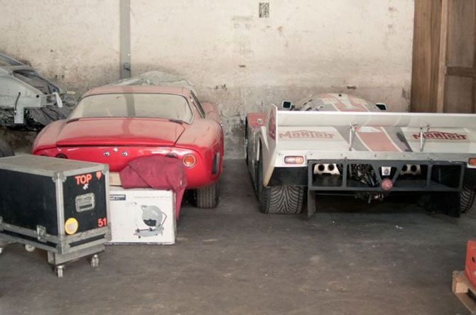 Скромный сарай или коллекция суперкаров