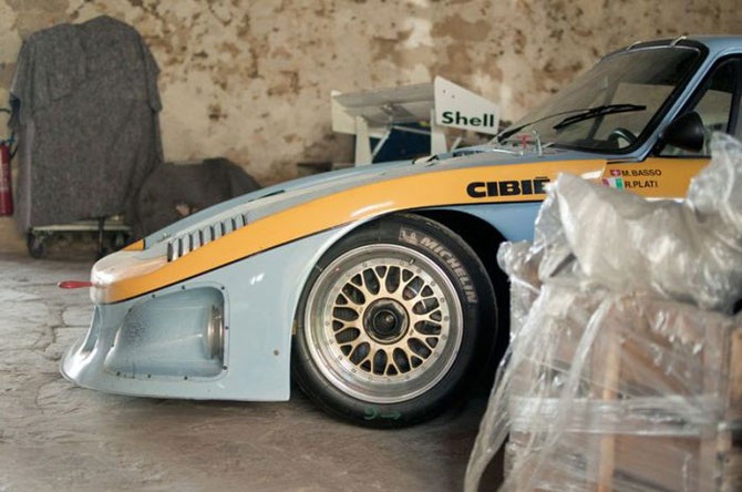 Скромный сарай или коллекция суперкаров