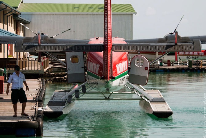 Полет над Мальдивами на гидросамолете